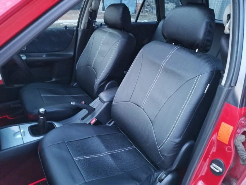 Mazda familia салон