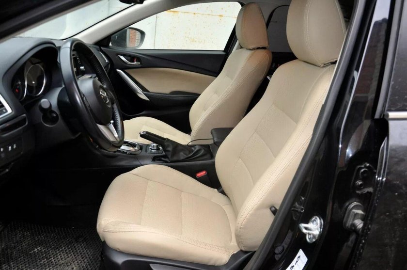 Чехлы экокожа Мазда 6