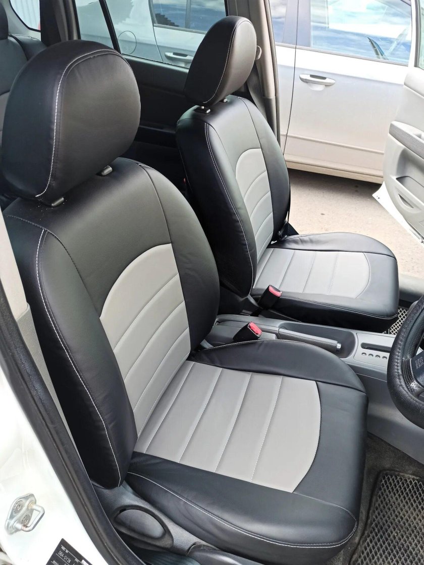 Чехлы на сиденье машины Мазда Демио 2003