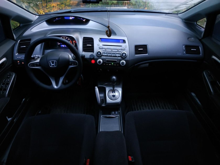 Хонда Цивик 4d 2008