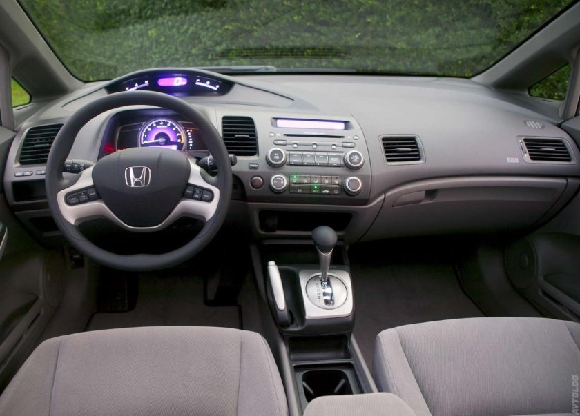 Honda Civic 2007 седан салон