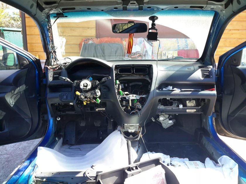 Хонда Цивик 2002 хэтчбек снятие Торпедо