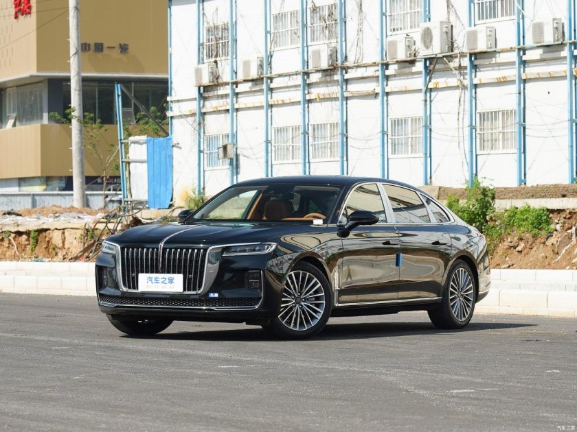 Китайский седан 2024