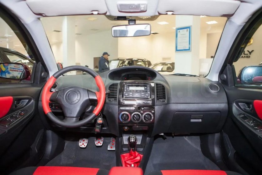 Geely MK 2011 салон