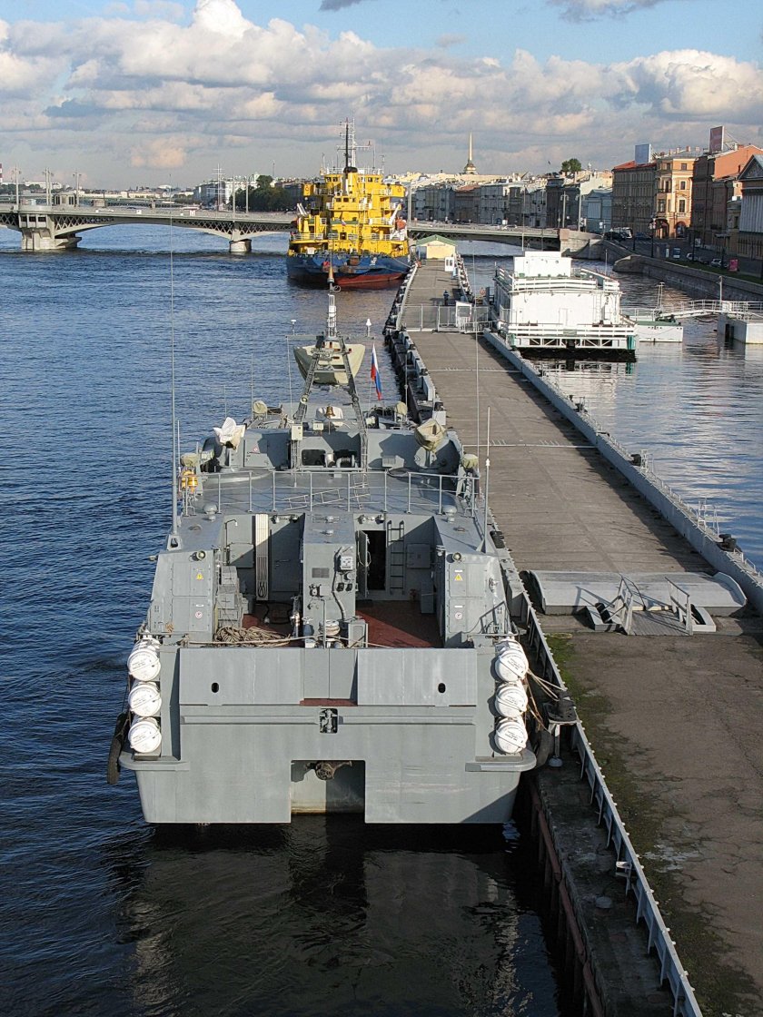 Десантные катера проекта 21820 «Дюго́нь»