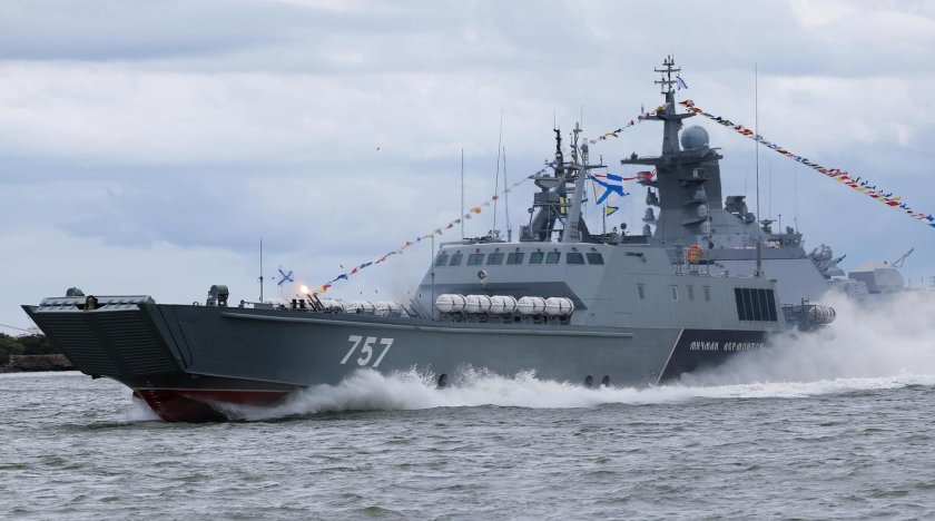 Мичман Лермонтов десантный катер