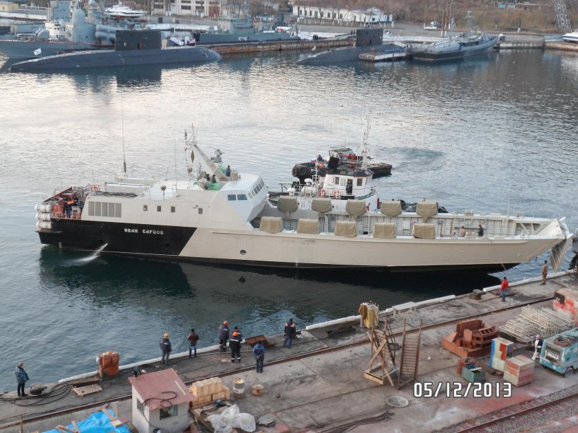 Десантный корабль Дюгонь