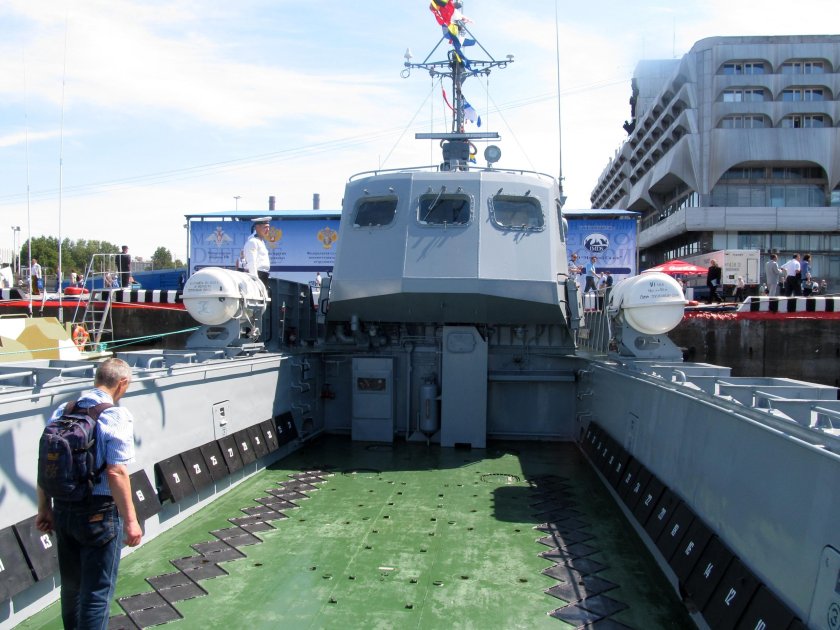 Десантный катер Серна