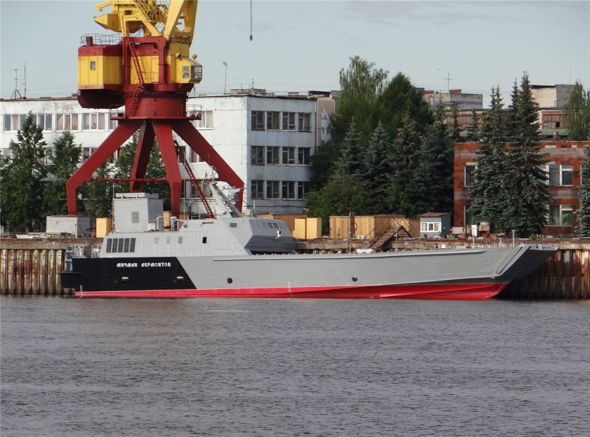 Мичман Лермонтов десантный катер