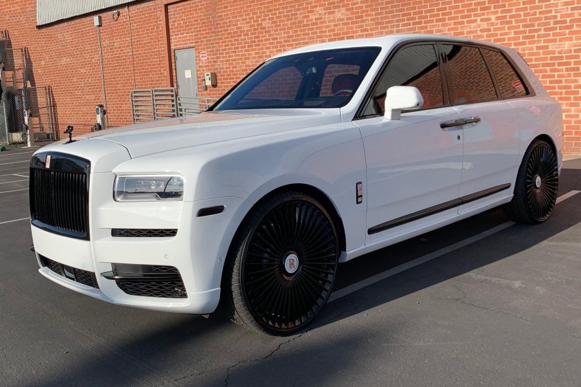 Роллс Ройс Куллинан белый