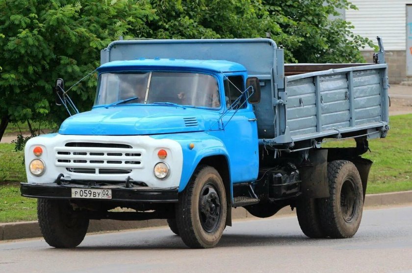 ЗИЛ 130 ММЗ самосвал