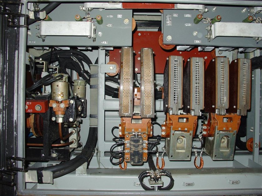 Реверсивно тормозной переключатель эт2м