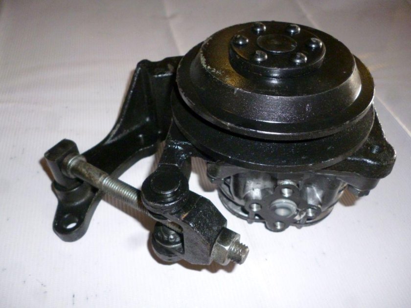 Насос ГУР МАЗ НШ 10