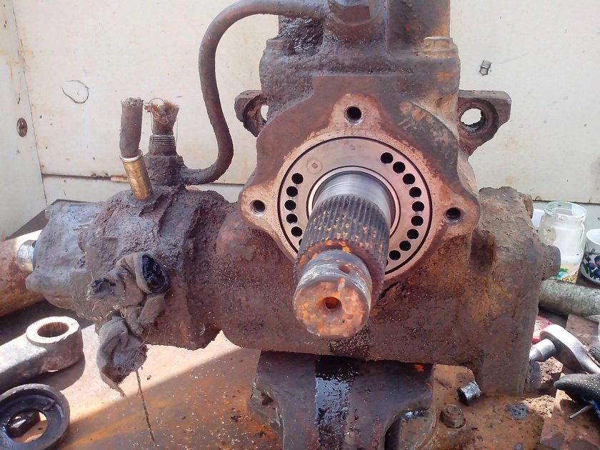 Рулевой редуктор МАЗ 5440