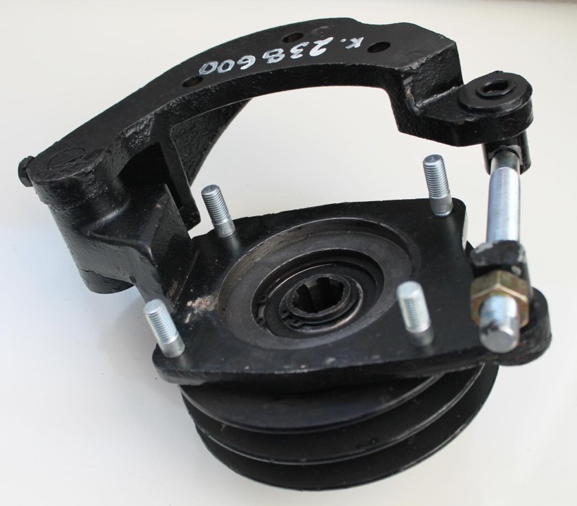 Кронштейн насоса ГУР МАЗ 5336-3407203