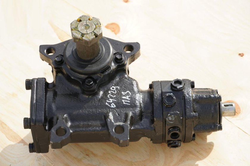 Рулевой механизм 64229-3400010