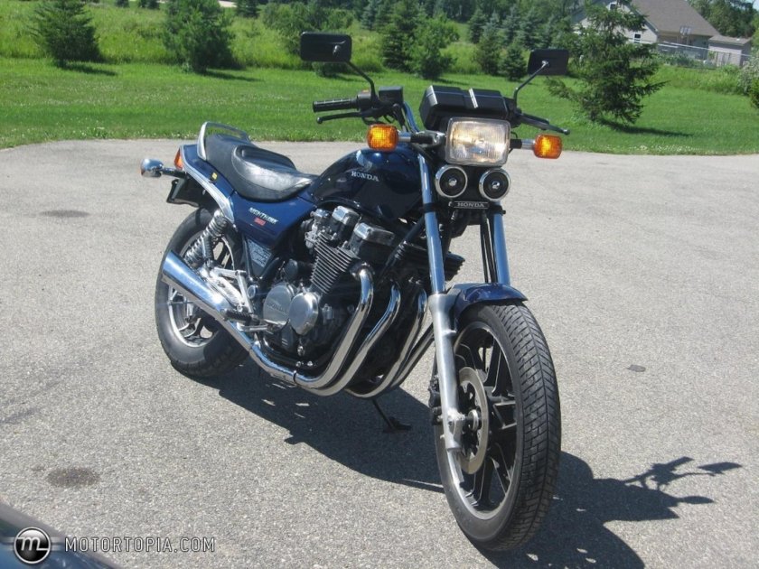 Honda cb750 nighthawk