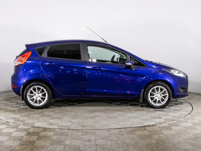 Ford Fiesta mk6 Рестайлинг