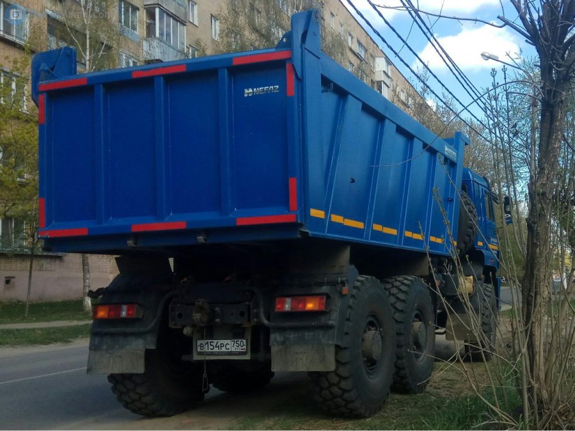 КАМАЗ 6522 самосвал