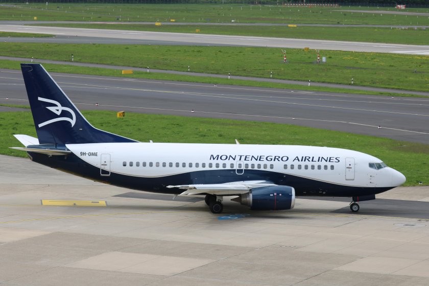 Самолёт авиакомпании Монтенегро