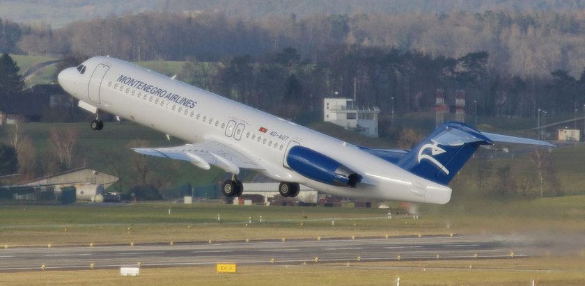 Самолёт авиакомпании Монтенегро
