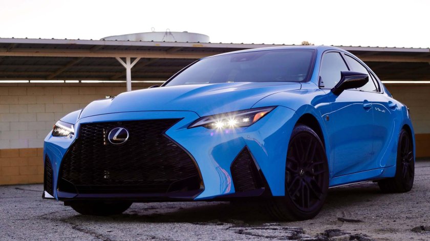 Lexus is 500 f sport performance