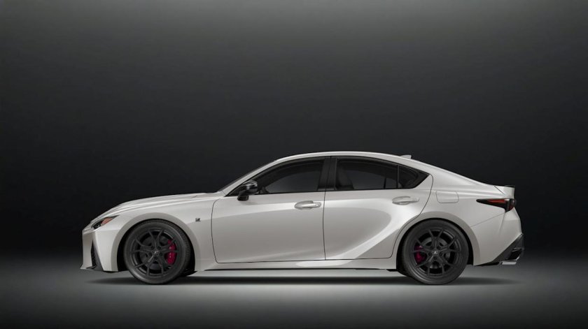 Lexus is 350 f sport 2021