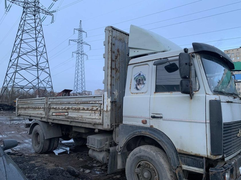 МАЗ 533603 бортовой