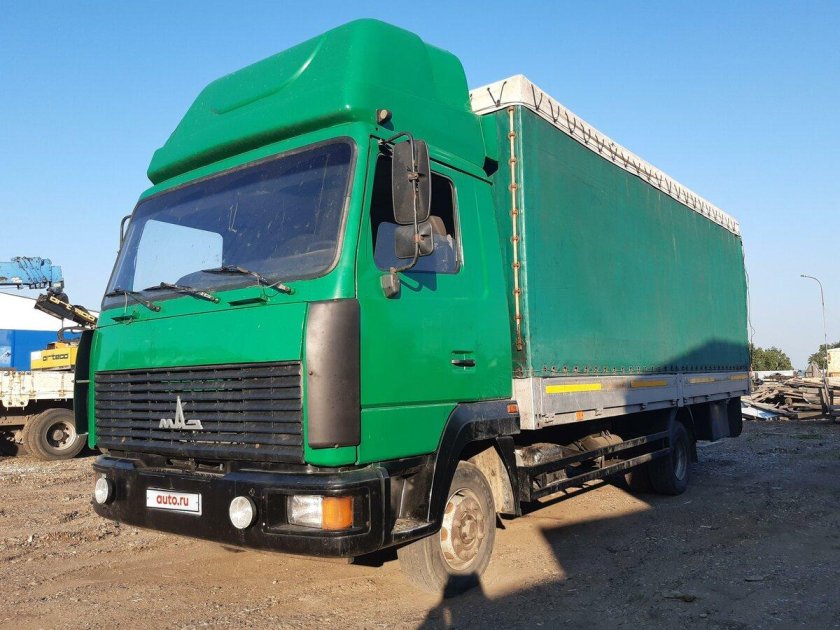 МАЗ 437030 -322