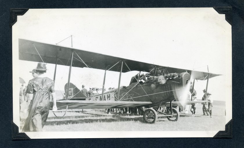 Curtiss jn 4