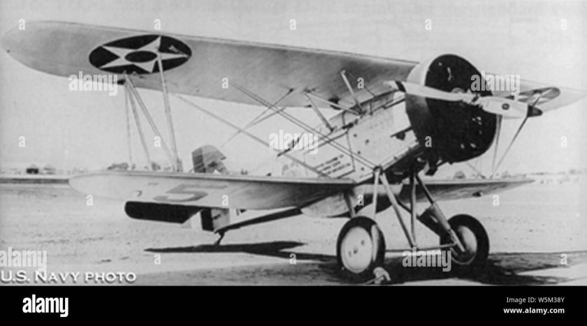 Хромированный самолет Curtiss