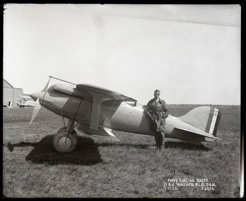 Четырёхмоторный самолёт лм-24