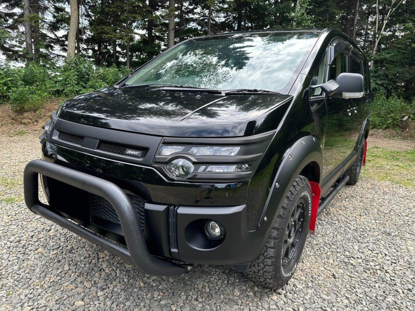 Мицубиси делика д5