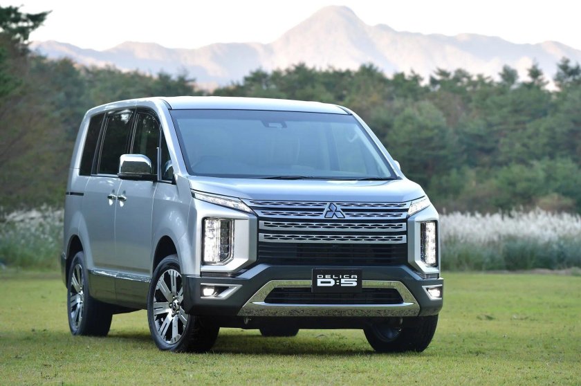 Mitsubishi Delica 2020