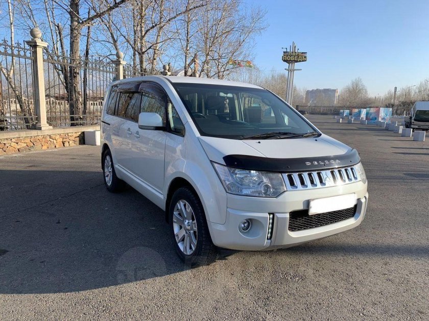 Митсубиси Делика д5