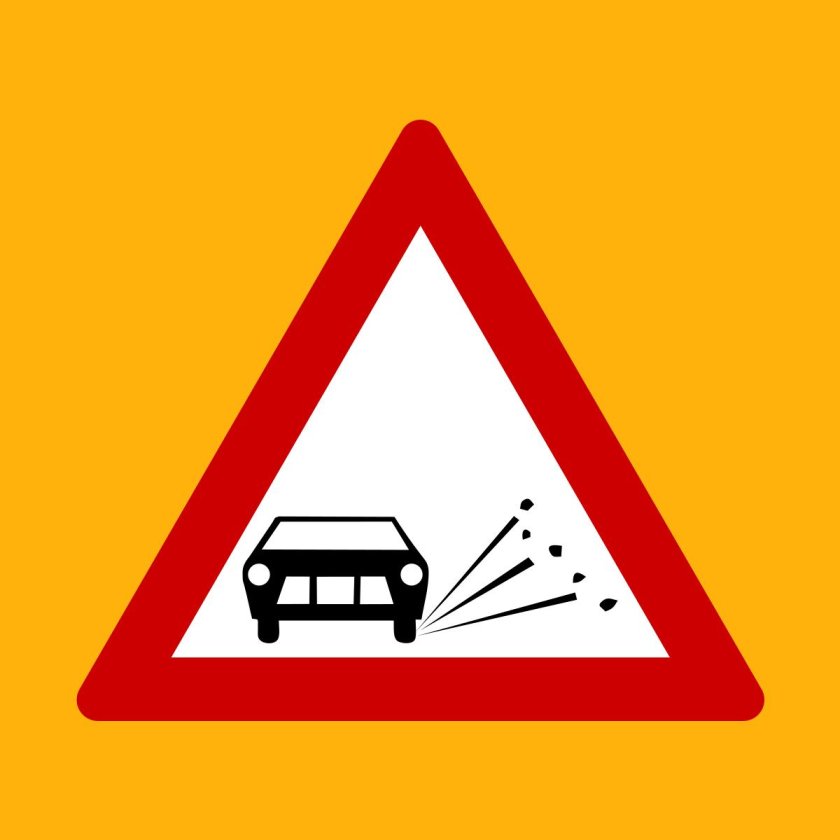 Дорожный знак опасный поворот