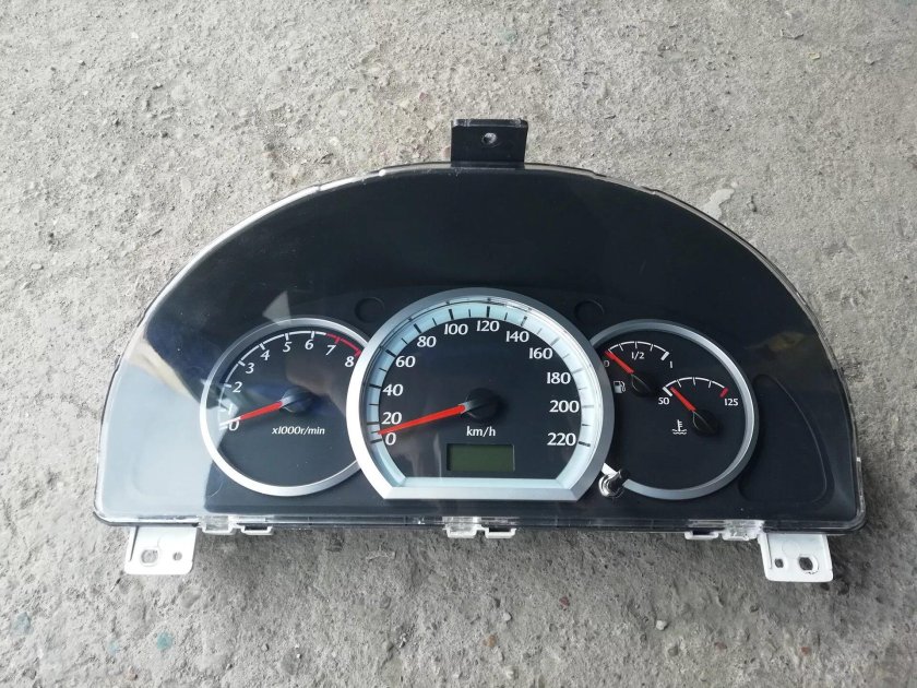 Шевроле Лачетти 1.4 панель приборов