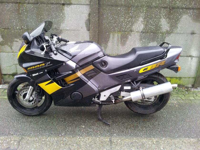 Honda CBR 1000f