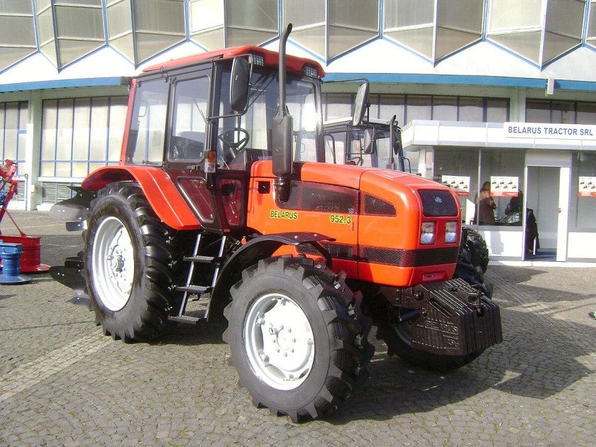 Беларус 952.3