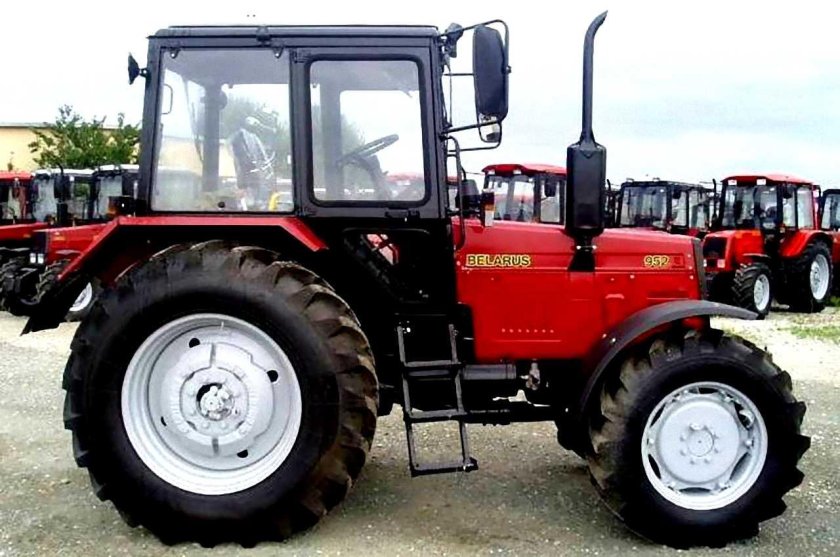 Трактор МТЗ 952