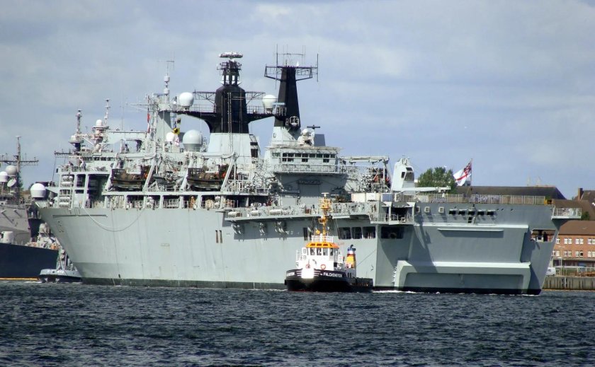 Десантные корабли британии