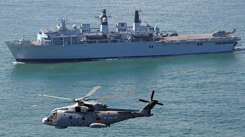 Десантные корабли ВМС Великобритании фото