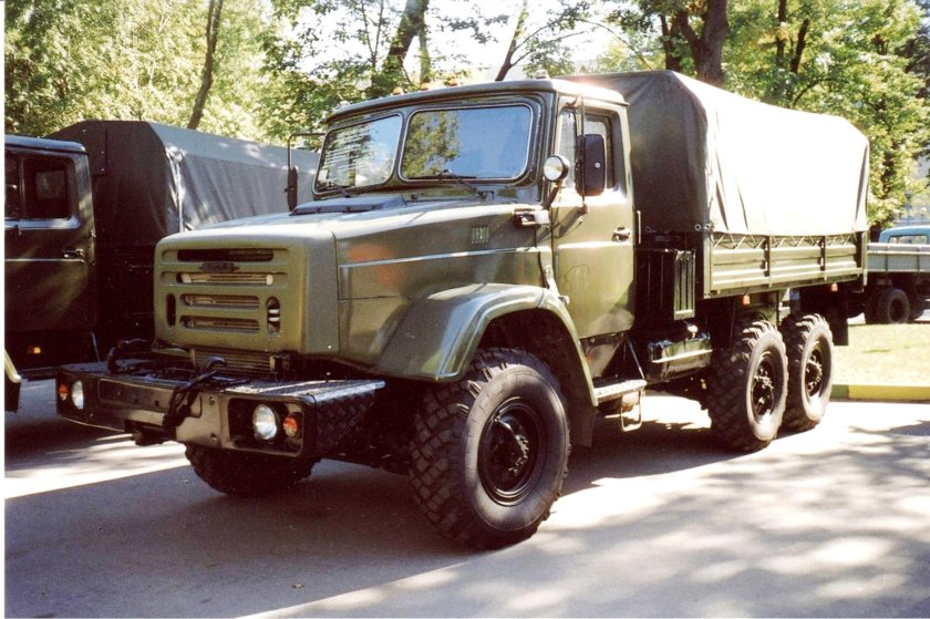 ЗИЛ-4334 военный