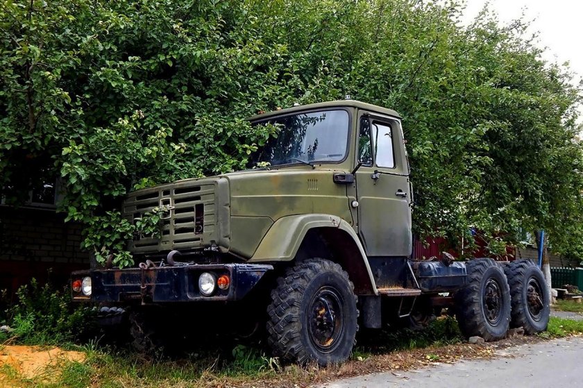 Грузовик ЗИЛ 4334