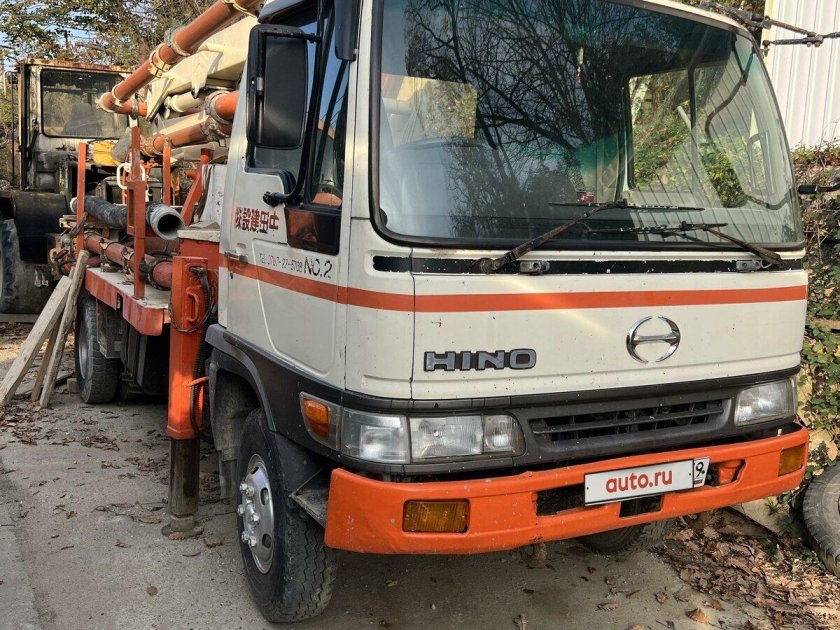 Автобетононасос хино 25 м