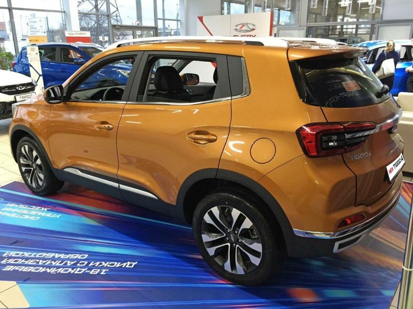 Chery Tiggo 4 желтый