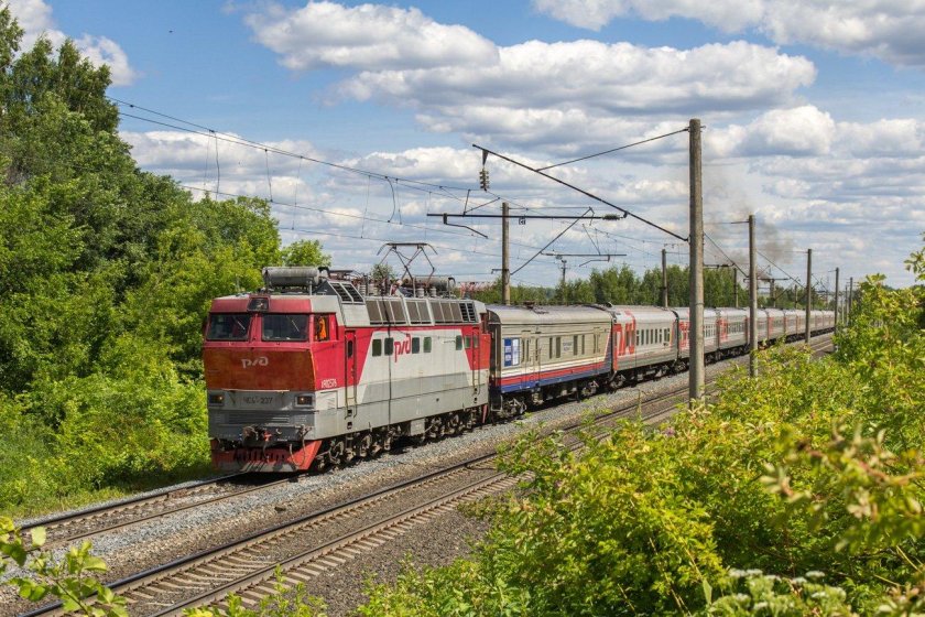 Пассажирские поезда