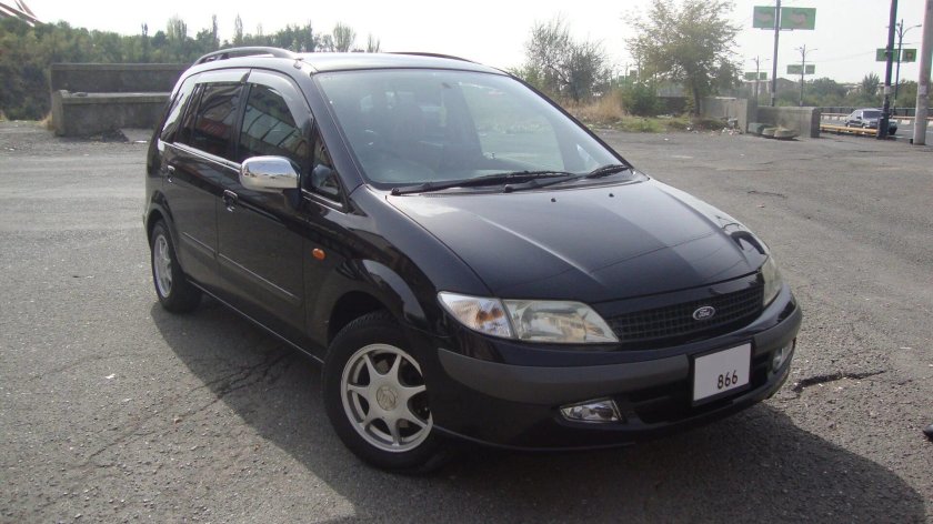 Мазда Премаси и Форд