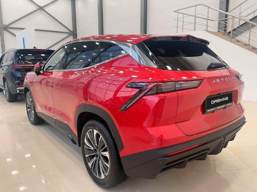 Jetour Dashing красный