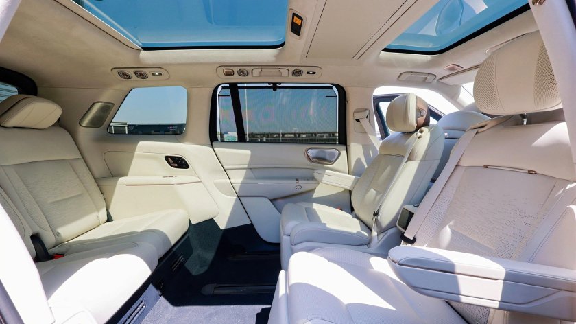 Кадиллак эскалейд 2021 салон